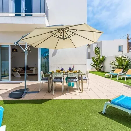 Playa De Fanabe Sleeps 8 With Pool Air Con And Wifi Villa *