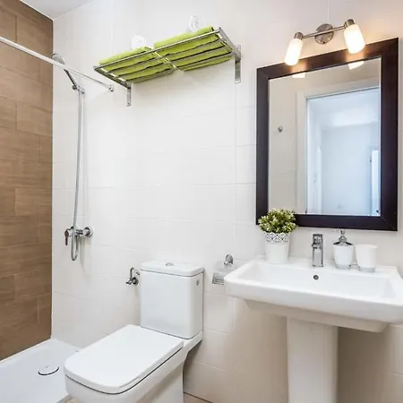 Vila Playa De Fanabe Sleeps 8 With Pool Air Con And Wifi *
